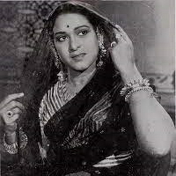 Amirbai Karnataki Biography